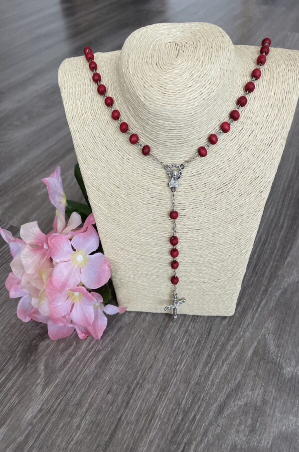 Camándula roja con olor a rosas